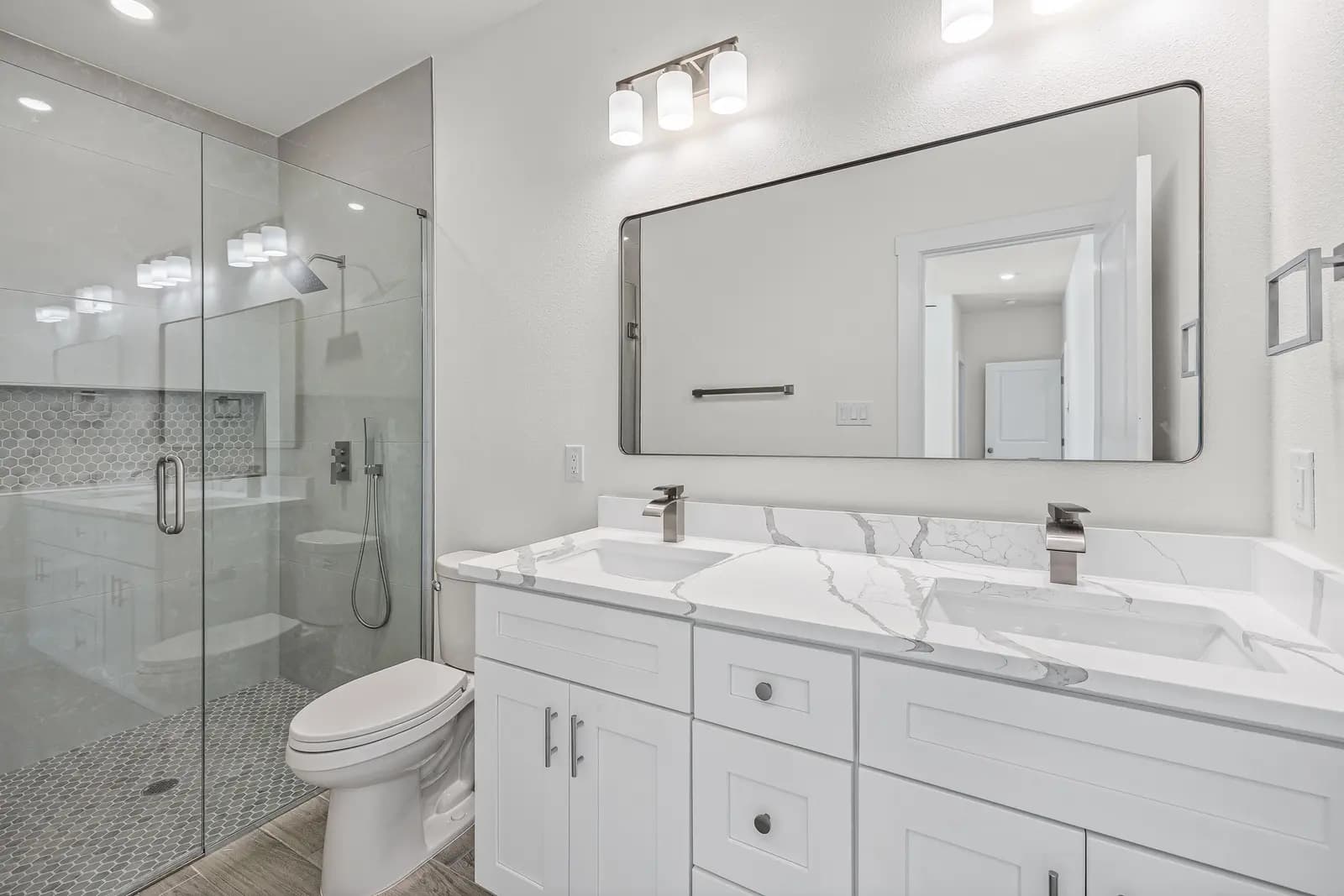25-2628 White Rock Dr Granbury-2022.jpg