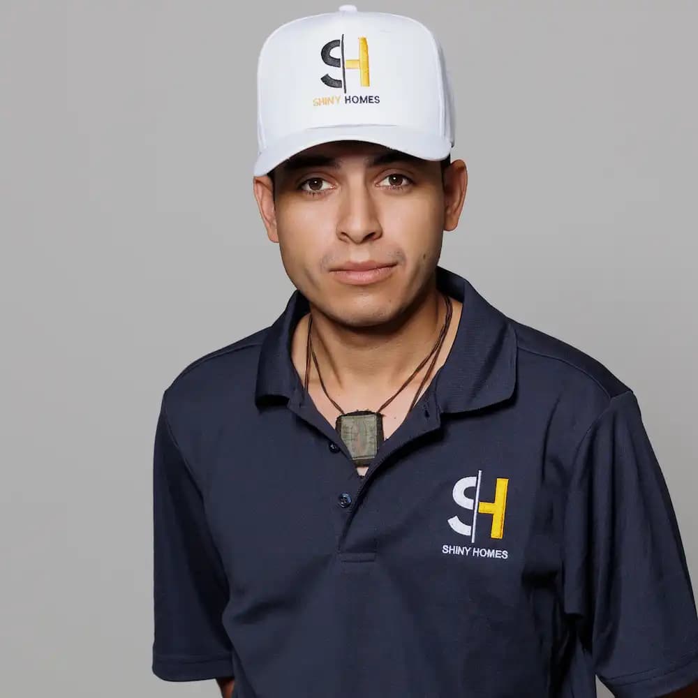 Guillermo – Senior Superintendent